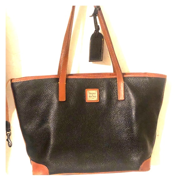 Dooney & Bourke Handbags - Dooney & Bourke pebble grain Charleston